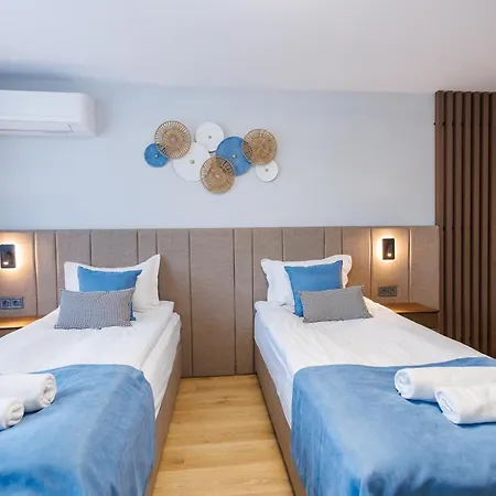 Boulevard Hotel